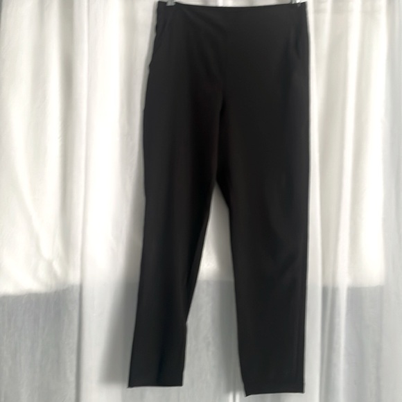 Yogalicious black ankle pants Size Small hip to hip 15” inseam 27” - Picture 1 of 8